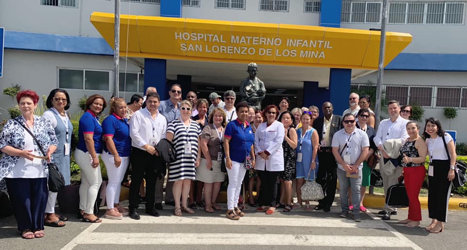 Read more about the article Enfermeras de 15 países conocen funcionamiento del Hospital Materno Infantil San Lorenzo de Los Mina