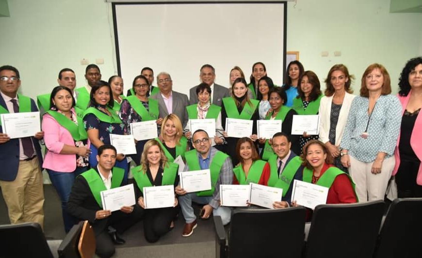 Directores de la Red Pública se capacitan en Gestión Hospitalaria