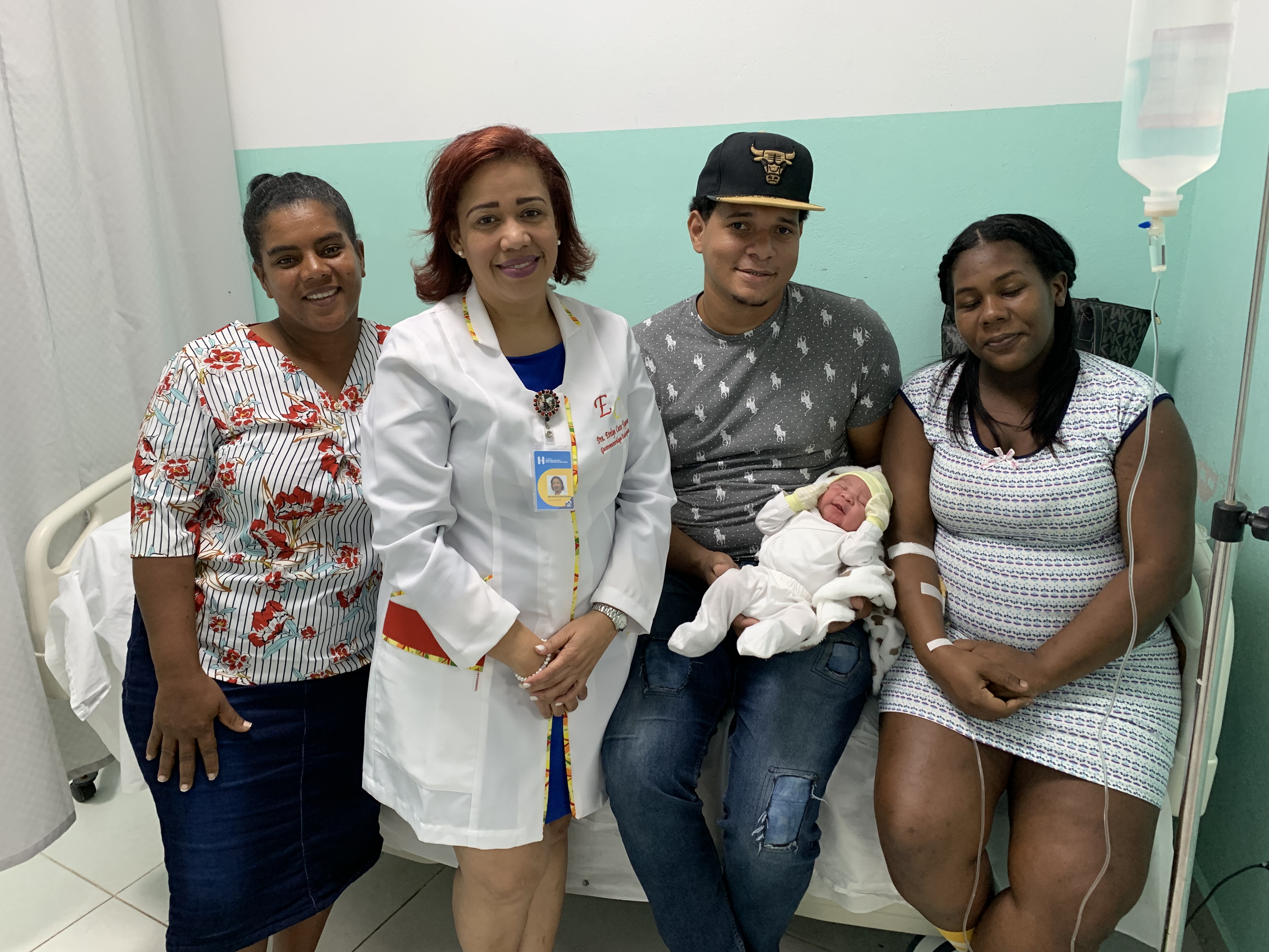 Read more about the article Hospital Materno Infantil San Lorenzo de Los Mina registra primer bebé del año 2020